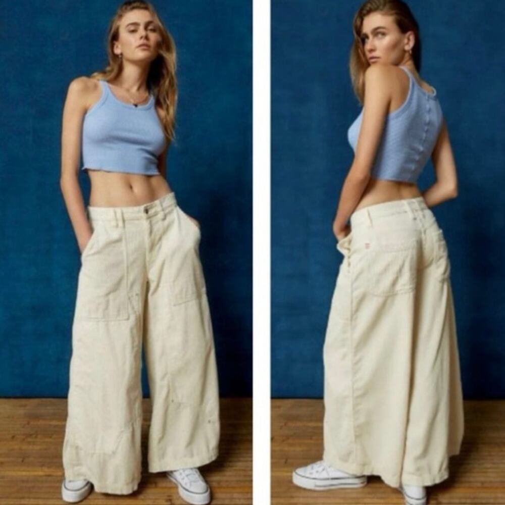 UO BDG Sienne Corduroy Extreme Wide-leg Pant In Ivory